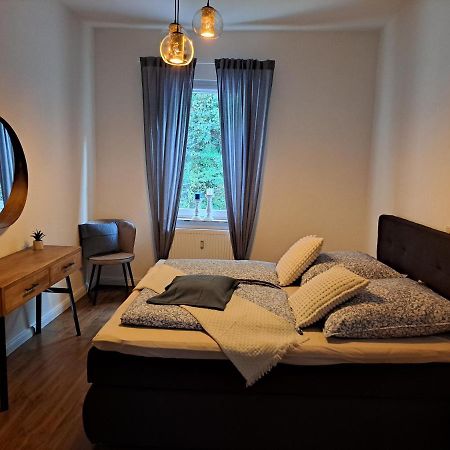 Blick Zum Brueckentor Apartment ทราเบิน-ทราร์บาค ภายนอก รูปภาพ