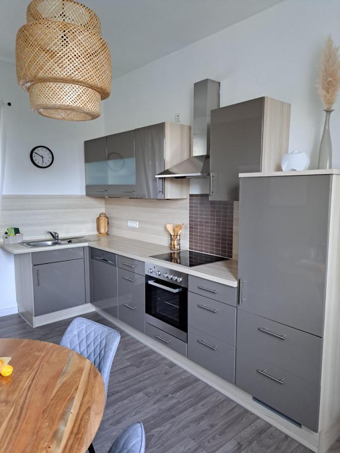 Blick Zum Brueckentor Apartment ทราเบิน-ทราร์บาค ภายนอก รูปภาพ